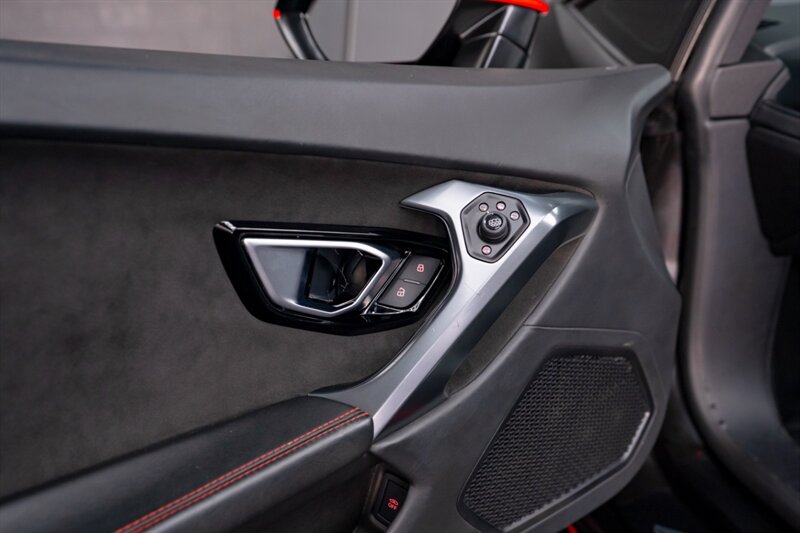 2019 Lamborghini Huracan LP 580-2 Spyder - Photo 27 - Huntington Beach, CA 92649