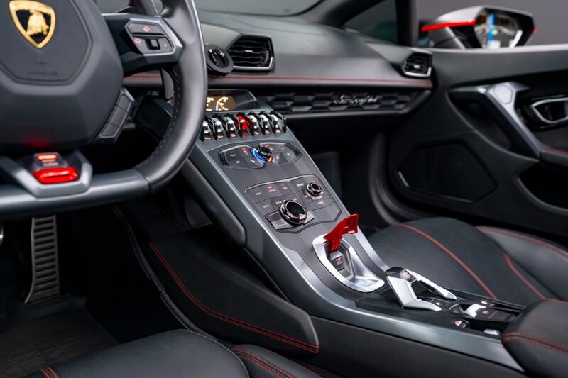 2019 Lamborghini Huracan LP 580-2 Spyder - Photo 8 - Huntington Beach, CA 92649