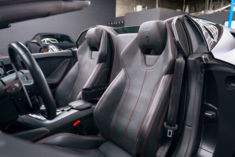 2019 Lamborghini Huracan LP 580-2 Spyder - Photo 11 - Huntington Beach, CA 92649