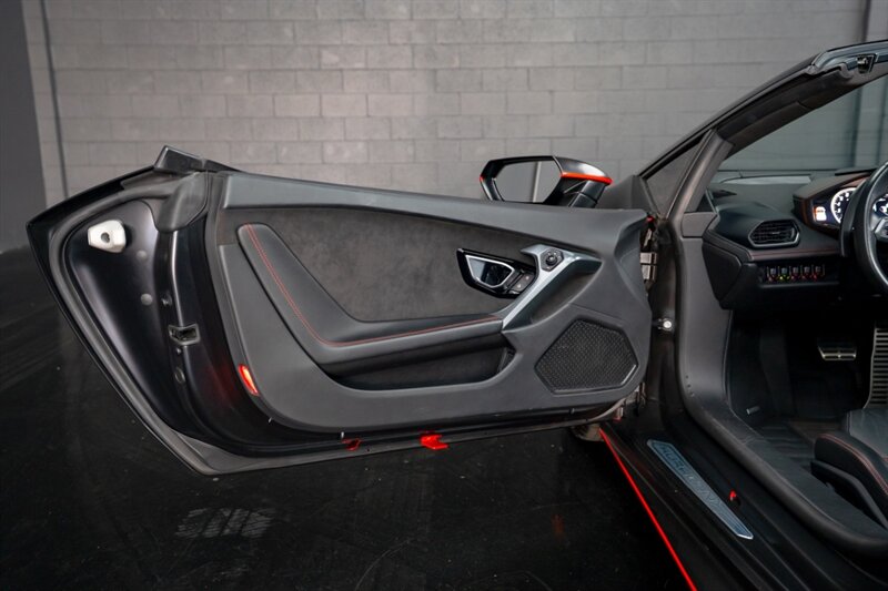 2019 Lamborghini Huracan LP 580-2 Spyder - Photo 64 - Huntington Beach, CA 92649