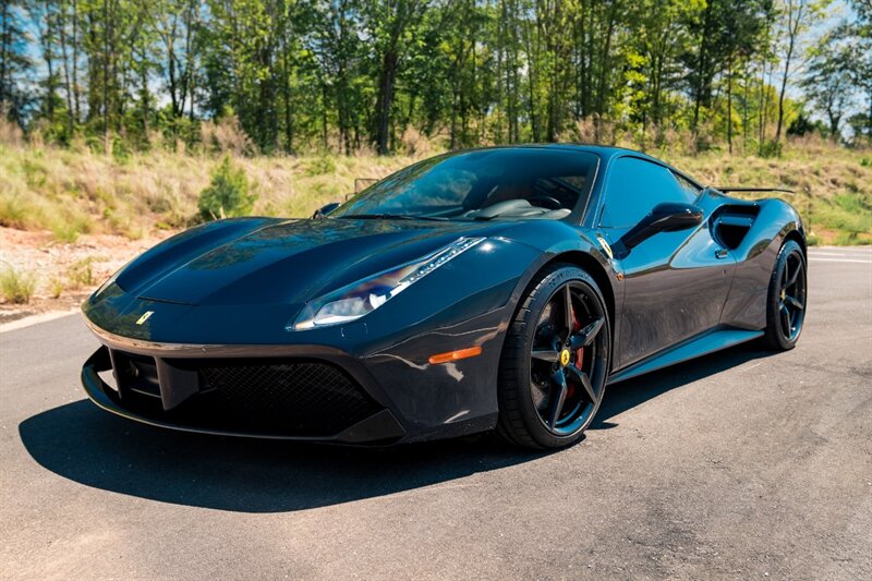 2018 Ferrari 488 GTB   - Photo 1 - Huntington Beach, CA 92649