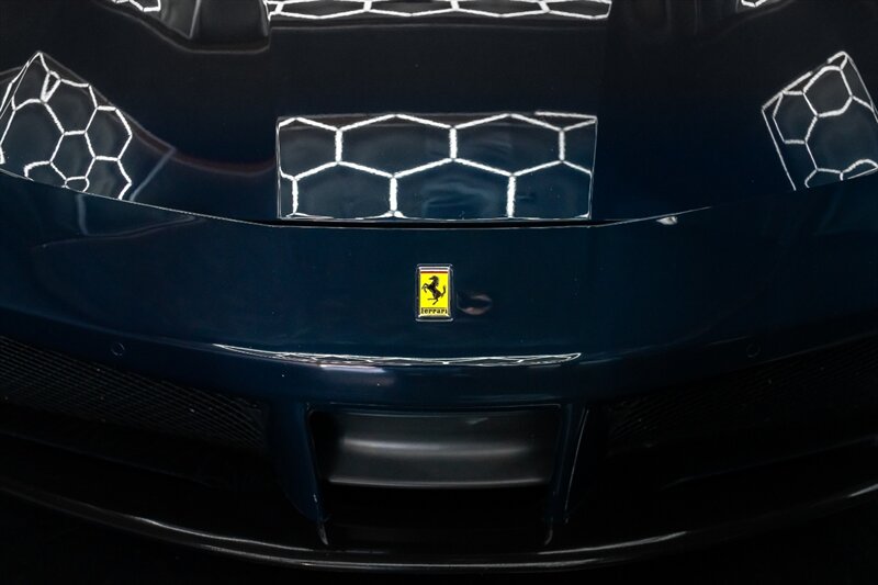 2018 Ferrari 488 GTB - Photo 8 - Huntington Beach, CA 92649