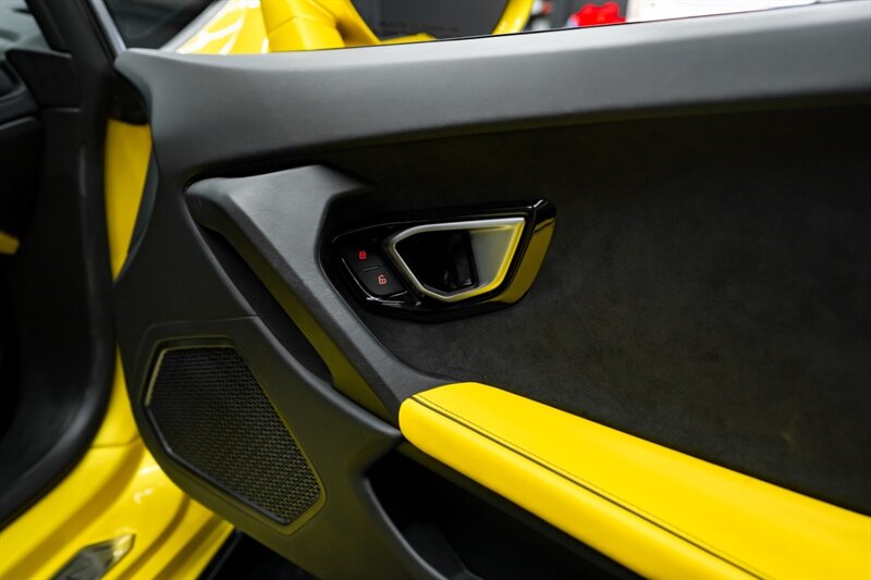 2020 Lamborghini Huracan EVO - Photo 52 - Huntington Beach, CA 92649