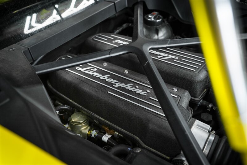 2020 Lamborghini Huracan EVO - Photo 41 - Huntington Beach, CA 92649