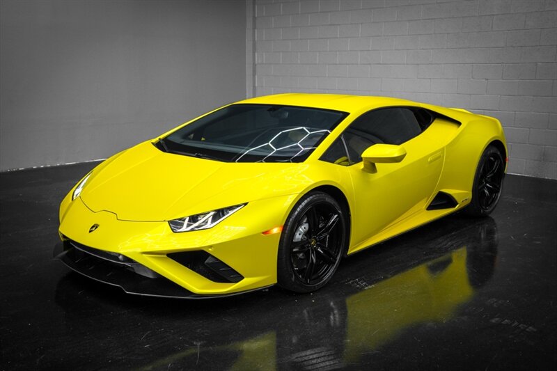 2020 Lamborghini Huracan EVO   - Photo 1 - Huntington Beach, CA 92649