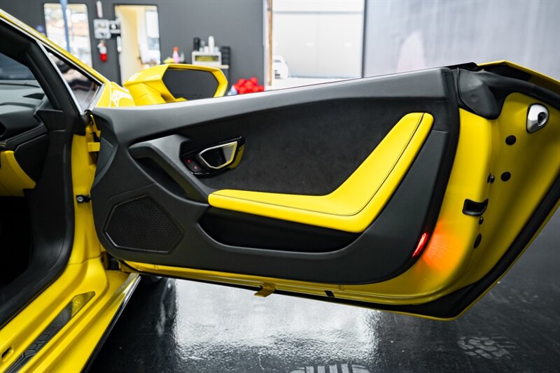 2020 Lamborghini Huracan EVO - Photo 64 - Huntington Beach, CA 92649
