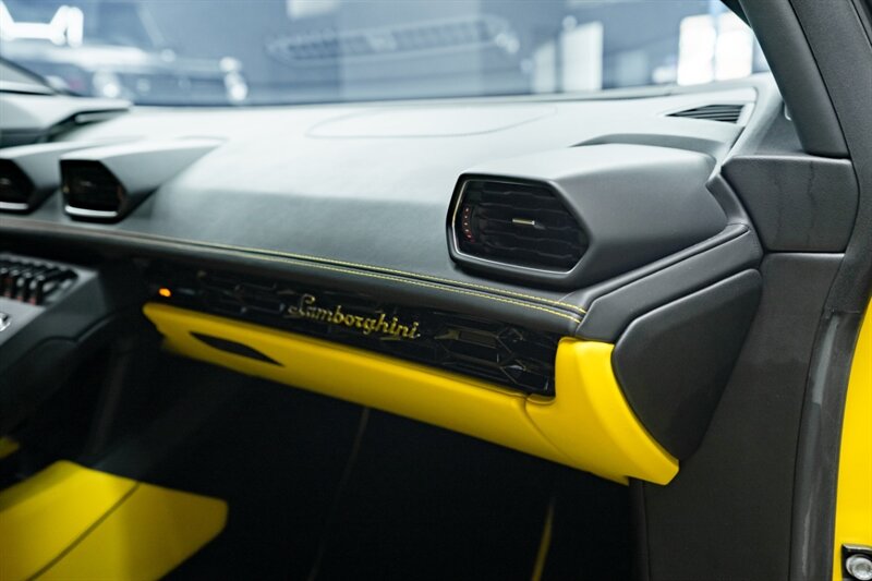 2020 Lamborghini Huracan EVO - Photo 66 - Huntington Beach, CA 92649