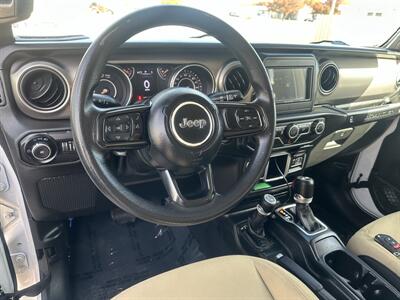 2018 Jeep Wrangler Unlimited Sport   - Photo 11 - Amarillo, TX 79110