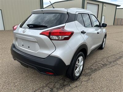 2019 Nissan Kicks S   - Photo 3 - Amarillo, TX 79110