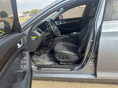 2015 Hyundai Genesis 3.8L   - Photo 8 - Amarillo, TX 79110