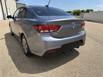 2019 Kia Rio S   - Photo 2 - Amarillo, TX 79110