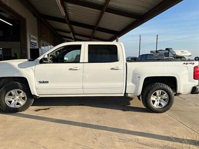 2018 Chevrolet Silverado 1500 LT   - Photo 4 - Schulenburg, TX 78956