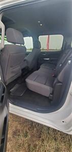 2018 Chevrolet Silverado 1500 LT   - Photo 14 - Schulenburg, TX 78956