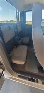 2005 Chevrolet Colorado LS - Photo 9 - Schulenburg, TX 78956