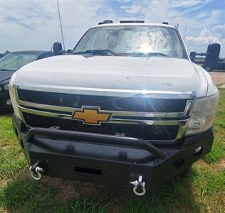 2014 Chevrolet Silverado 3500HD CC Work Truck   - Photo 4 - Schulenburg, TX 78956