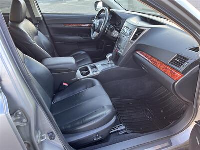 2011 Subaru Outback 2.5i Limited - Photo 10 - Sacramento, CA 95827