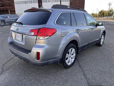 2011 Subaru Outback 2.5i Limited - Photo 8 - Sacramento, CA 95827