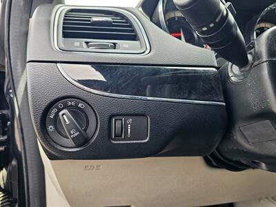 2019 Dodge Grand Caravan SXT   - Photo 19 - Ontario, CA 91761