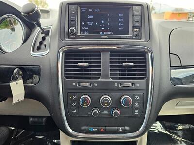 2019 Dodge Grand Caravan SXT   - Photo 23 - Ontario, CA 91761