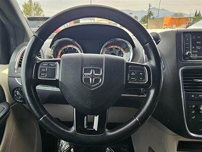 2019 Dodge Grand Caravan SXT   - Photo 29 - Ontario, CA 91761