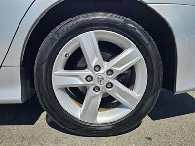 2013 Toyota Camry SE - Photo 15 - Ontario, CA 91761