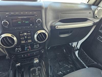 2017 Jeep Wrangler Unlimited Sahara 4x4   - Photo 29 - Ontario, CA 91761