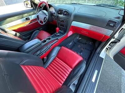 2002 Ford Thunderbird Deluxe   - Photo 22 - Ontario, CA 91761