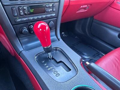 2002 Ford Thunderbird Deluxe   - Photo 31 - Ontario, CA 91761