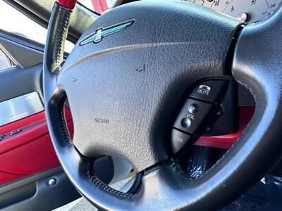 2002 Ford Thunderbird Deluxe   - Photo 27 - Ontario, CA 91761