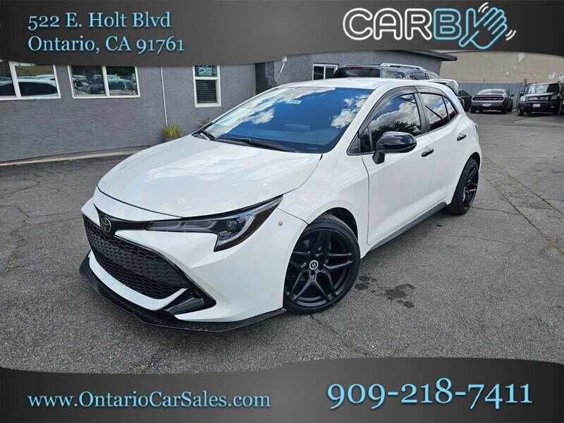 2022 Toyota Corolla Hatchback SE Nightshade Edition  