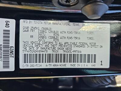 2017 Toyota Tacoma SR5   - Photo 38 - Ontario, CA 91761