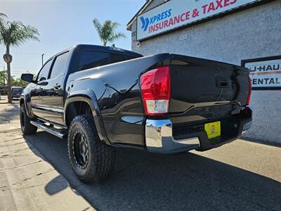 2017 Toyota Tacoma SR5   - Photo 4 - Ontario, CA 91761