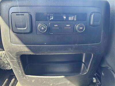 2018 Chevrolet Suburban LT - Photo 28 - Ontario, CA 91761