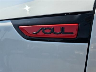 2018 Kia Soul +   - Photo 15 - Ontario, CA 91761