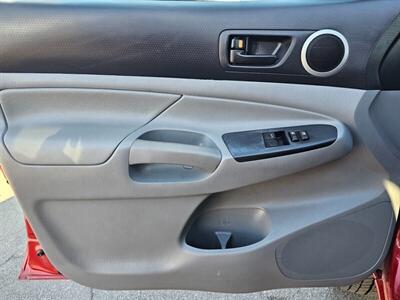 2012 Toyota Tacoma PreRunner V6 w/Backup Camera   - Photo 20 - Ontario, CA 91761