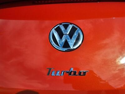 2017 Volkswagen Beetle 1.8T S   - Photo 15 - Ontario, CA 91761