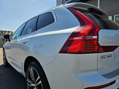 2018 Volvo XC60 T5 Momentum   - Photo 12 - Ontario, CA 91761