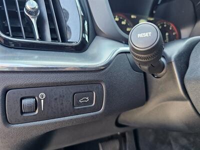 2018 Volvo XC60 T5 Momentum   - Photo 21 - Ontario, CA 91761