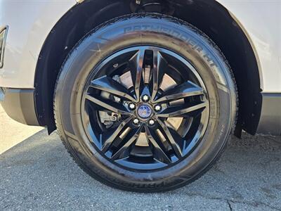 2017 Ford Edge SEL   - Photo 18 - Ontario, CA 91761