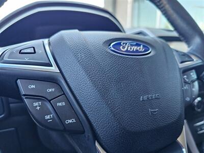 2017 Ford Edge SEL   - Photo 22 - Ontario, CA 91761