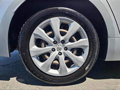 2020 Toyota Corolla LE   - Photo 16 - Ontario, CA 91761