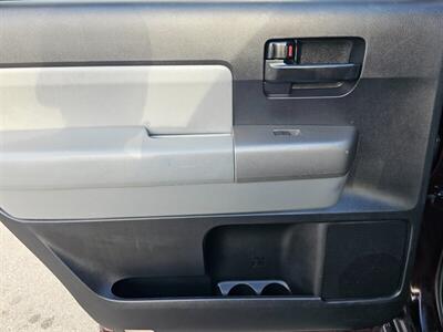 2015 Toyota Sequoia SR5   - Photo 26 - Ontario, CA 91761