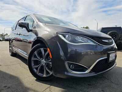 2017 Chrysler Pacifica Limited   - Photo 8 - Ontario, CA 91761