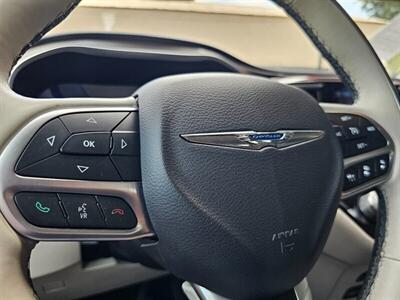 2017 Chrysler Pacifica Limited   - Photo 22 - Ontario, CA 91761