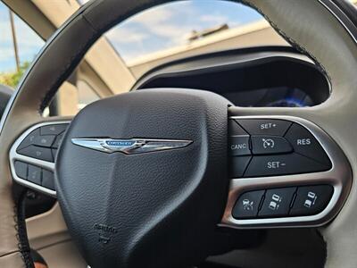 2017 Chrysler Pacifica Limited   - Photo 23 - Ontario, CA 91761