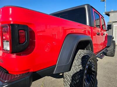 2020 Jeep Gladiator Sport S 4X4   - Photo 13 - Ontario, CA 91761