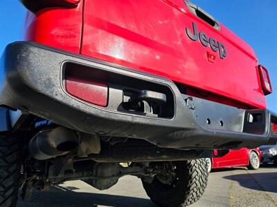 2020 Jeep Gladiator Sport S 4X4   - Photo 15 - Ontario, CA 91761