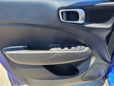 2021 Hyundai VENUE SE - Photo 15 - Ontario, CA 91761
