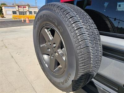 2015 Jeep Wrangler Unlimited Sport 4x4   - Photo 14 - Ontario, CA 91761
