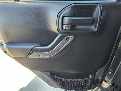 2015 Jeep Wrangler Unlimited Sport 4x4   - Photo 26 - Ontario, CA 91761